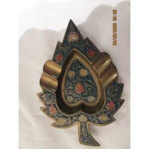 Enamel on copper trinket dish ashtray leaf shaped w/ heart inside green vintage